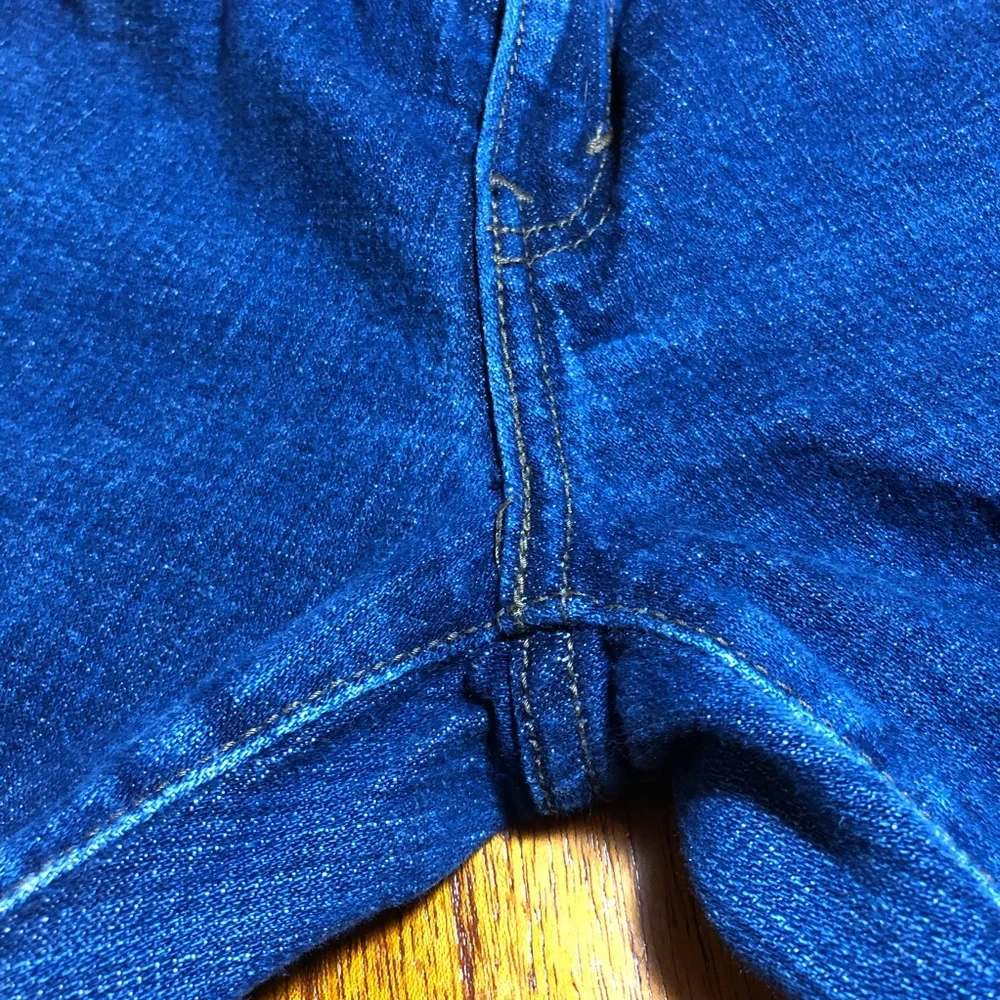 Levi’s 515 rolled Bermuda jean shorts